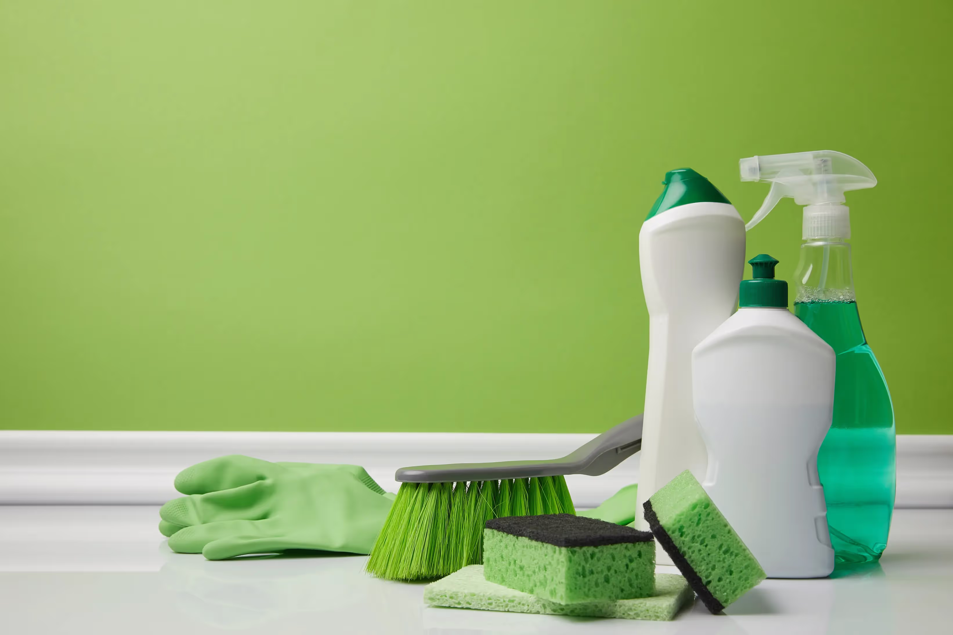 Eco-friendly cleaning brushes and supplies